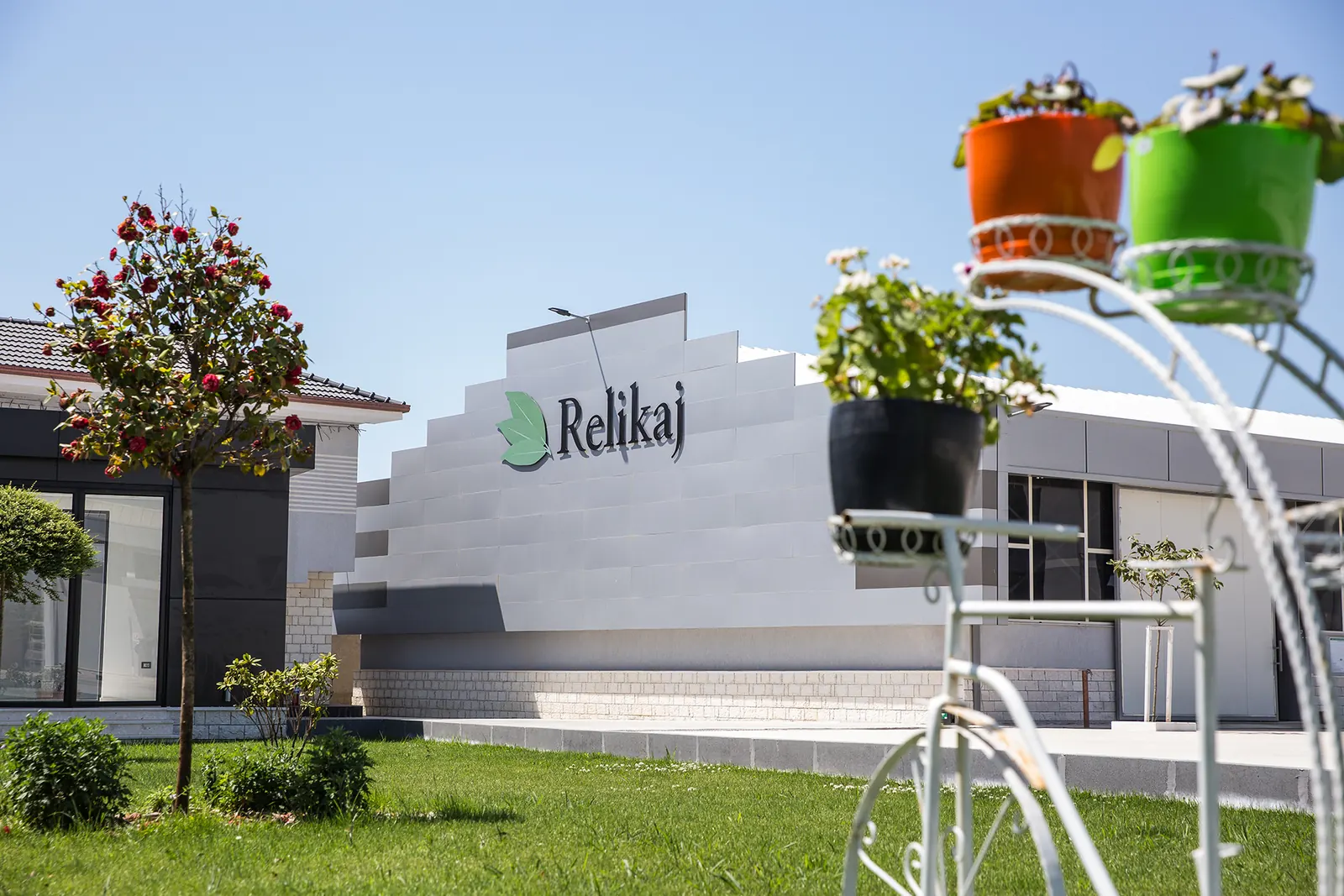 Relikaj processing facility